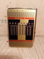 Máquina Calculadora Pequeña Marca Addimult, Sumax S del 1947