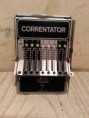 Máquina Calculadora Pequeña Marca Correntator, de origen Suizo del 1950